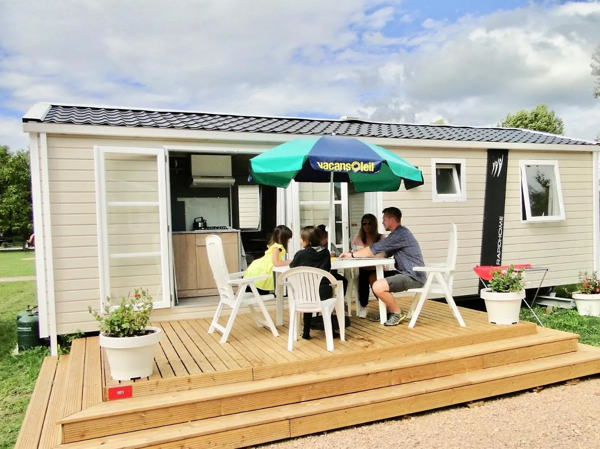 Campsite Camping Aux Rives Du Soleil Pont-de-Vaux