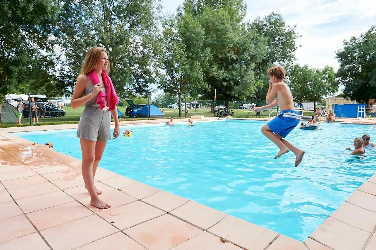 Campsite Camping Aux Rives Du Soleil Pont-de-Vaux