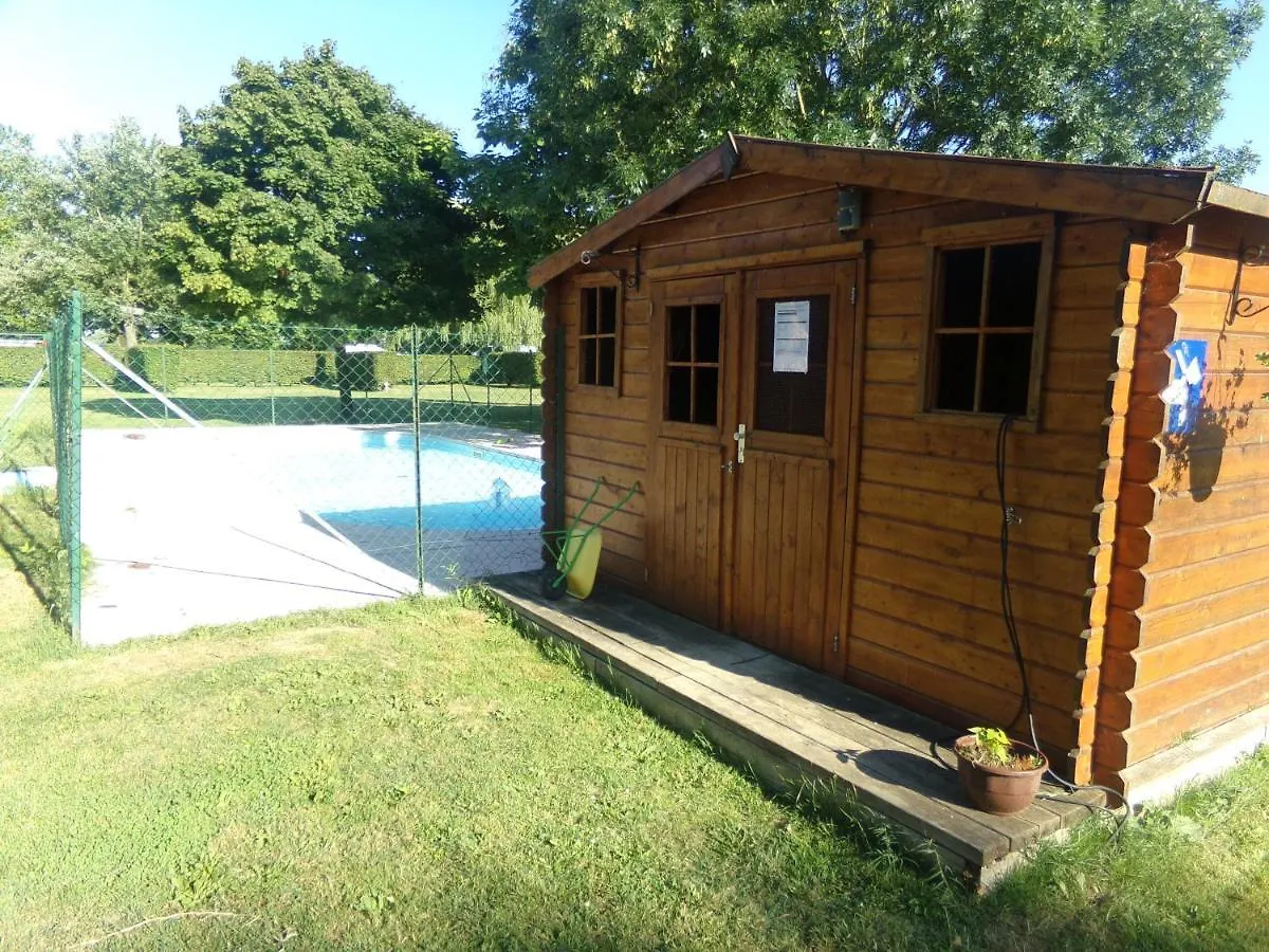 Camping Aux Rives Du Soleil Pont-de-Vaux Campsite
